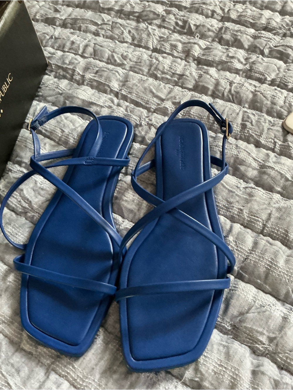 BR Strappy Square-Toe Women’s Sandals